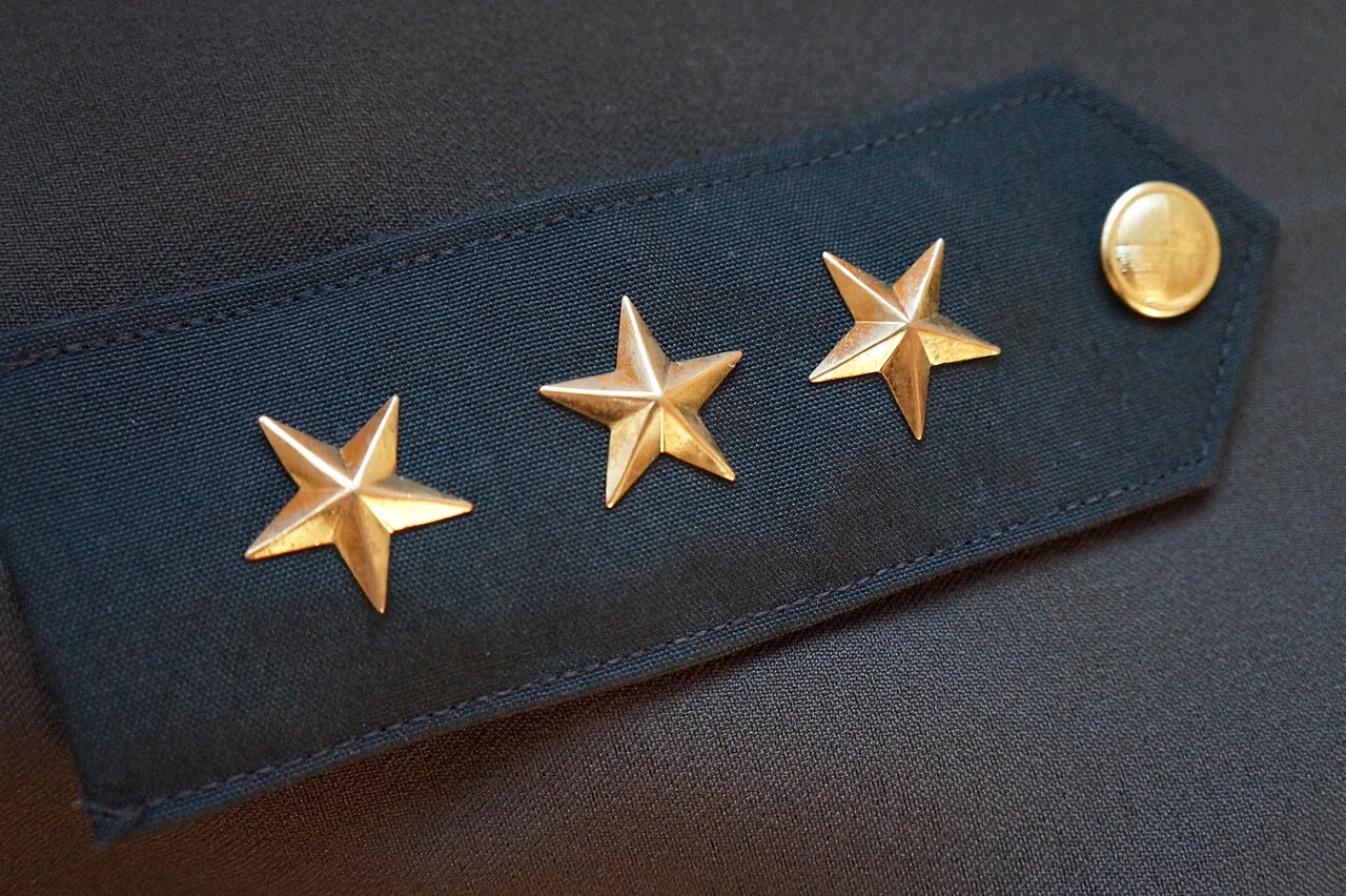 Schoudersepolet van het uniform van een Slowaakse politieagent